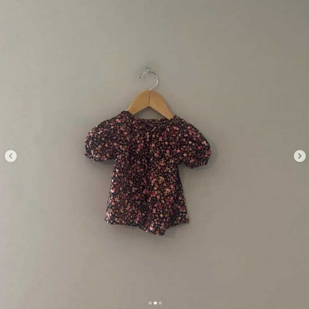ADD ON FOR $12 Old Navy Floral Blouse 12-18M‎ H&M Jamie Kay